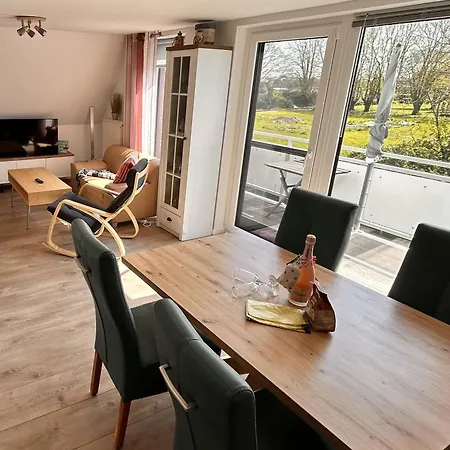 In Ruhiger Lage Und Mit Balkon - Solamar Og