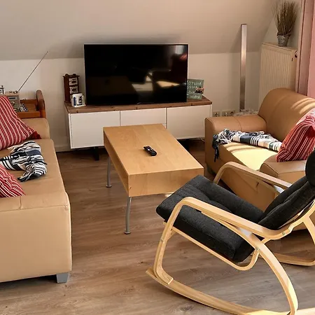 Apartment In Ruhiger Lage Und Mit Balkon - Solamar Og *